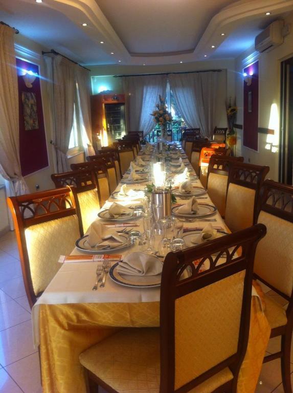 Cridda Hotel & Restaurant Gizzeria Buitenkant foto